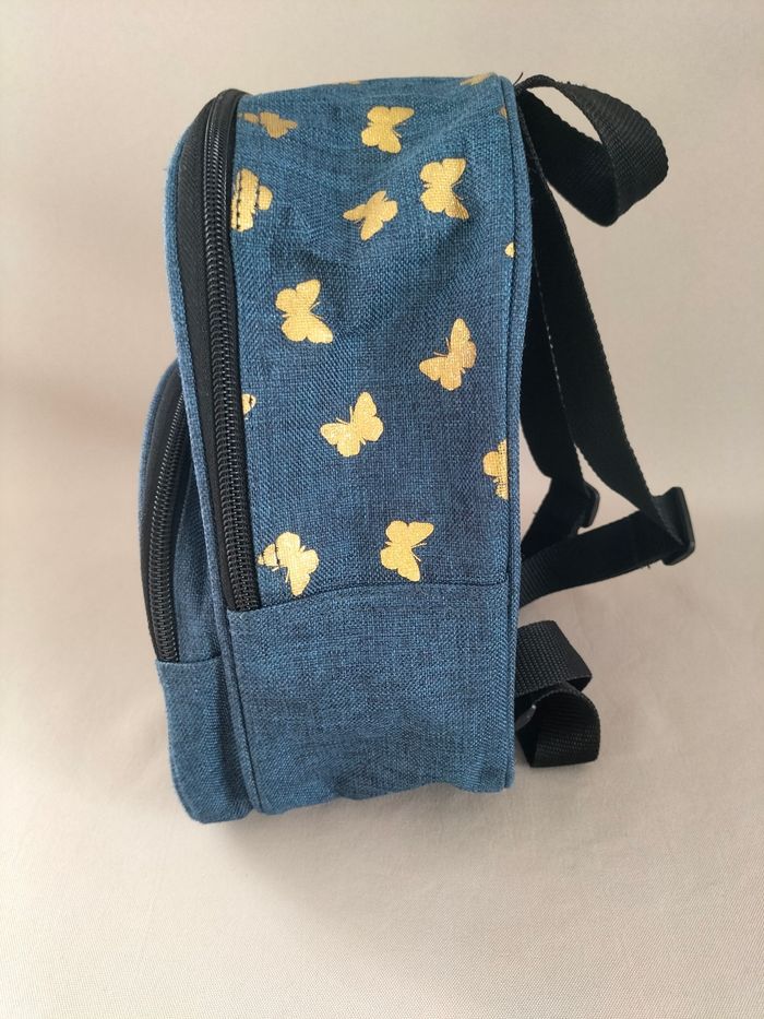 💙 Sac à dos maternelle/nounou papillons - Les Tropéziennes - Excellent état 💙 - photo numéro 7