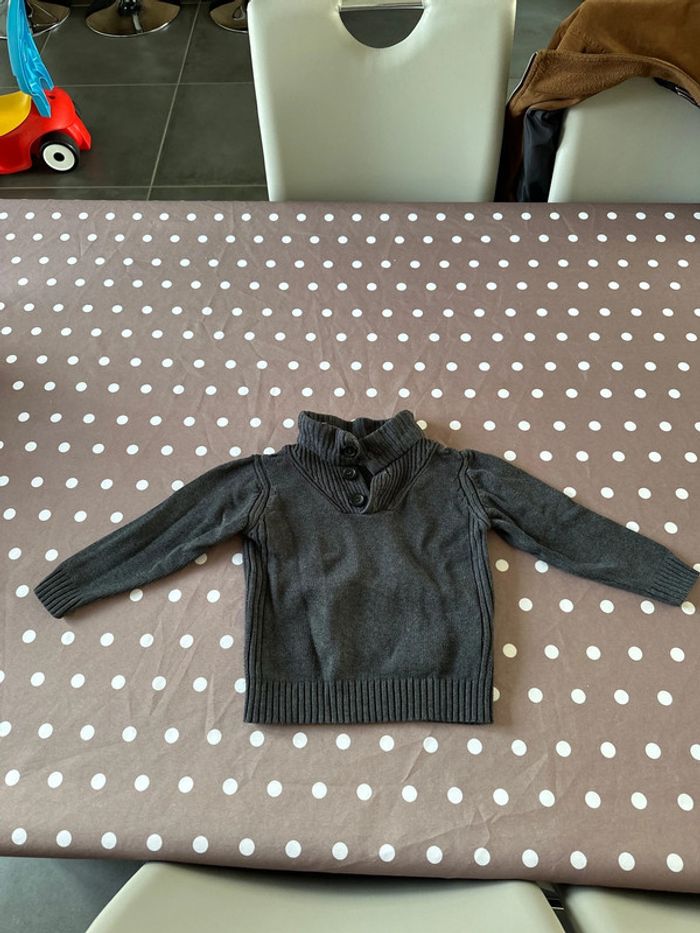 Pull col montant