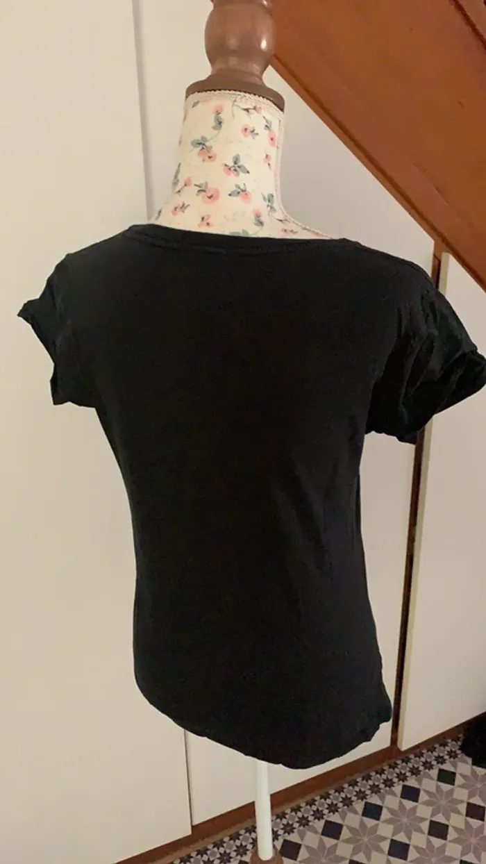 Tee shirt noir - photo numéro 4