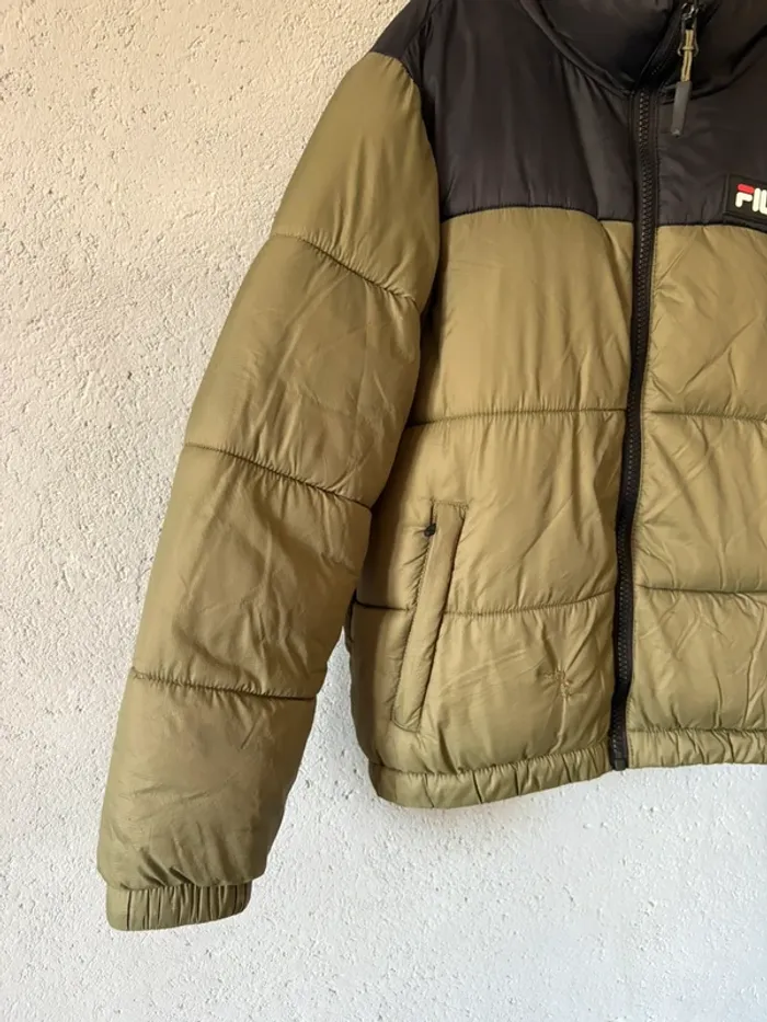 Blouson Fila 9-10ans 🚗 - photo numéro 5