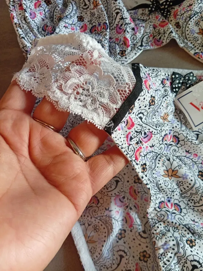 Soutien gorge et son culotte - photo numéro 4