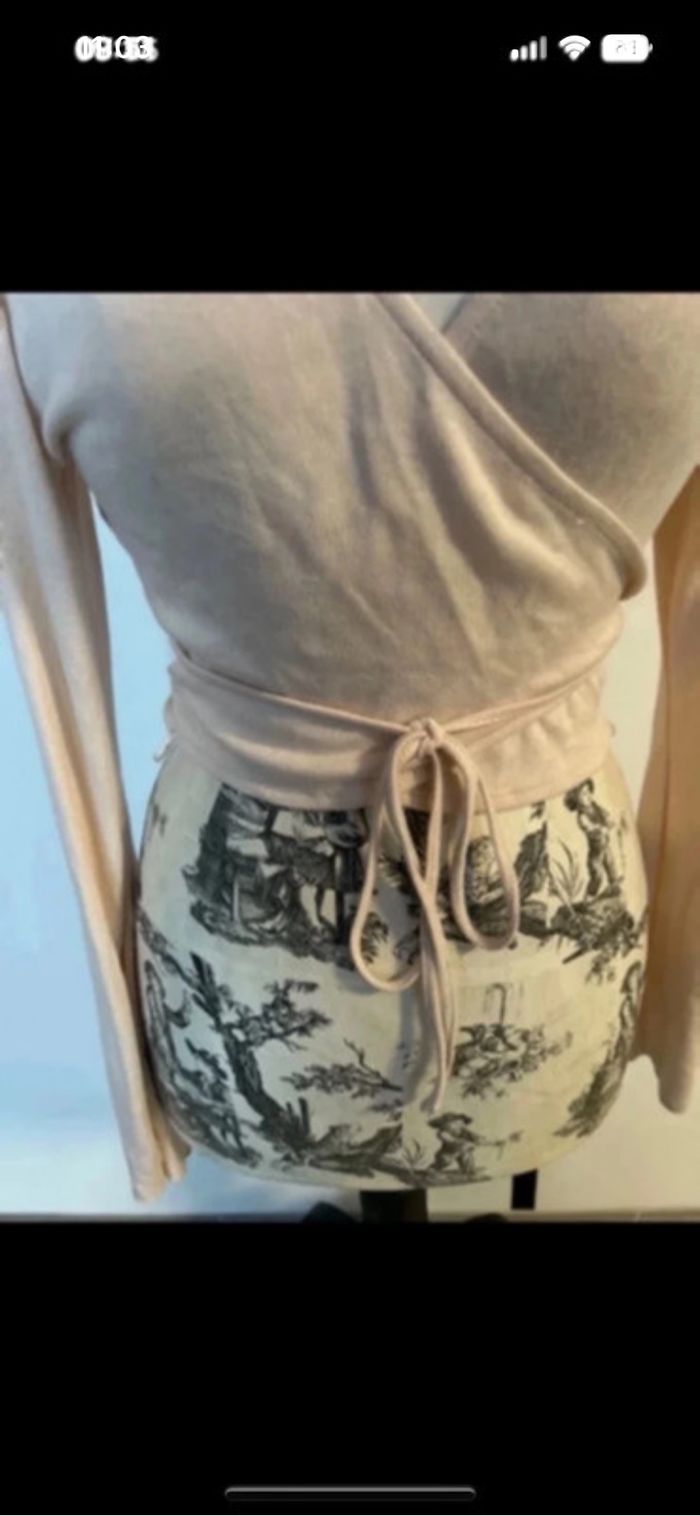 Jolie haut cache cœur taille L - photo numéro 3