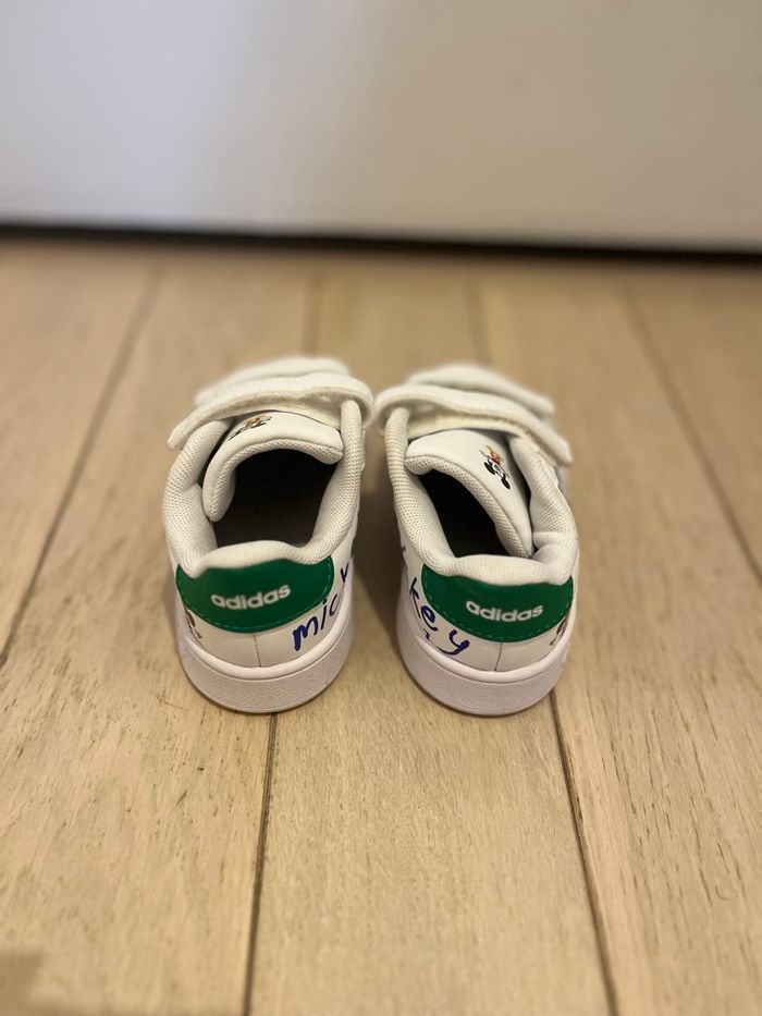 Baskets Adidas thème Disney - photo numéro 3