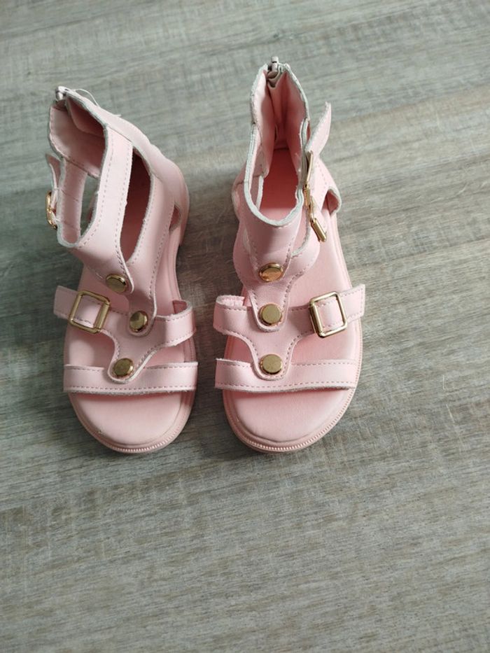 Sandales pointure 30