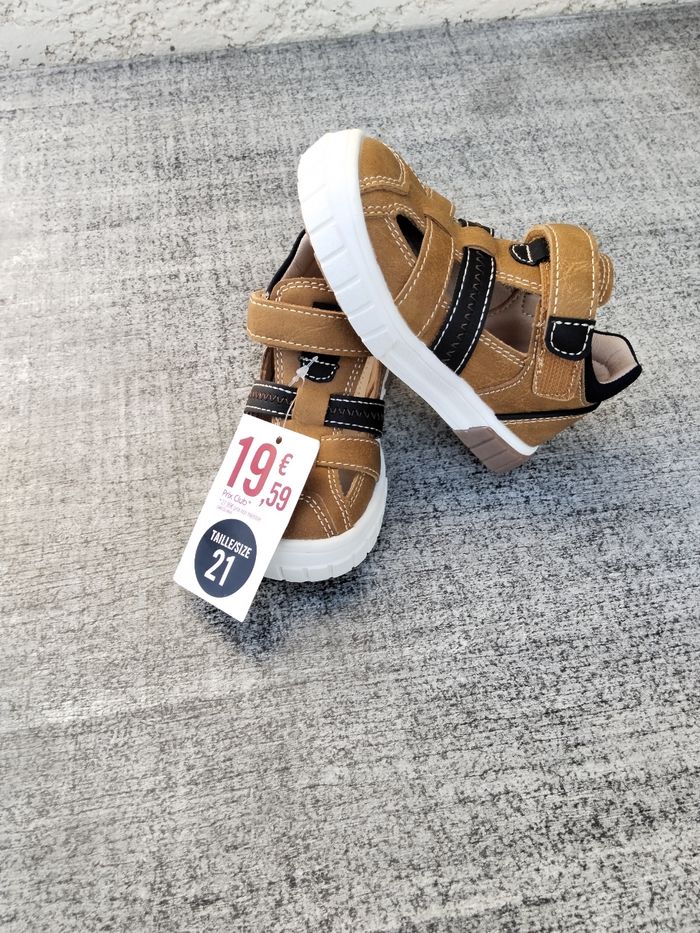 Sandales taille 21 - photo numéro 5