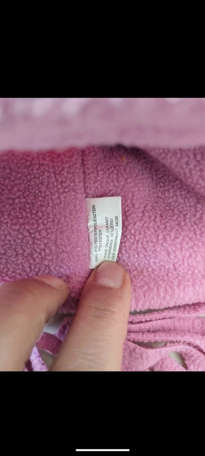 Beau chapeau rose avec écharpe intégrée. Taille 4/6 ans ( 54) - photo numéro 9