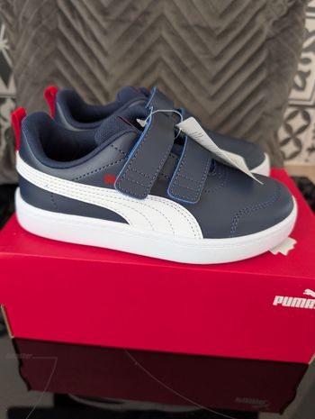 Baskets garçon. Taille 31. Neuf. Puma