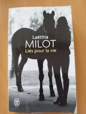 Livre ''Lié pour la vie'' Laëtitia Milot