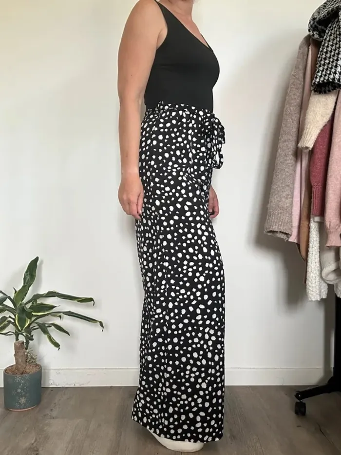Combinaison pantalon noire à pois blancs – Taille 36 – Très bon état - photo numéro 3