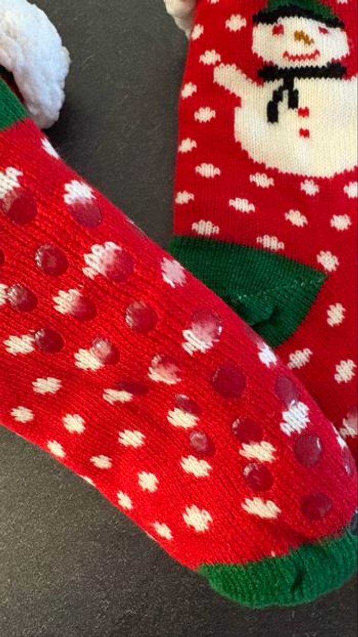 Grosses chaussettes fourrées Noël mixte TU - photo numéro 2
