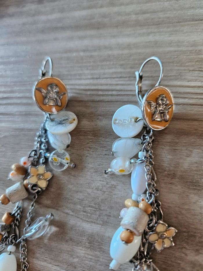 Boucles d'oreilles fantaisie pendantes - photo numéro 2