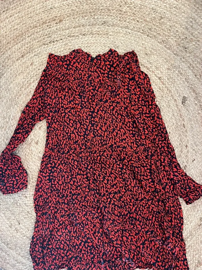 Robe léopard rouge Zara - photo numéro 4