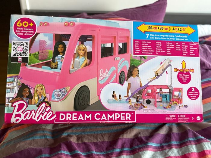 Barbie camping car.