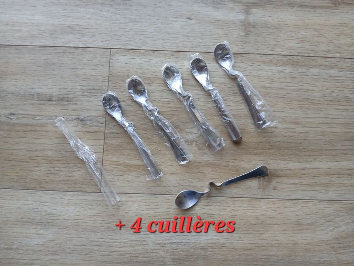 Lot de 10 petites cuillères à verrine neuves