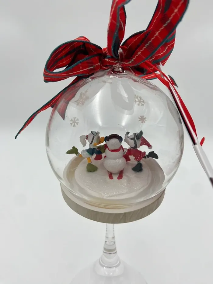 Boule de Noël Disney 2021 You Make Me Melt Minnie Daisy ornement - photo numéro 5