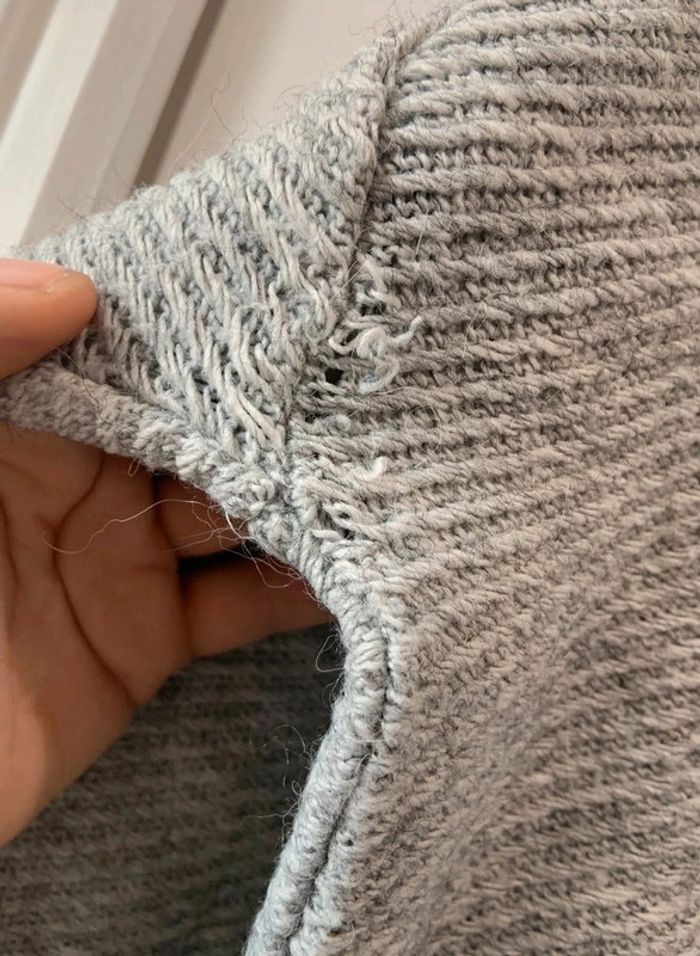 🔝 Pull col v manches longues oversize Zara gris et blanc taille S 36 - photo numéro 5