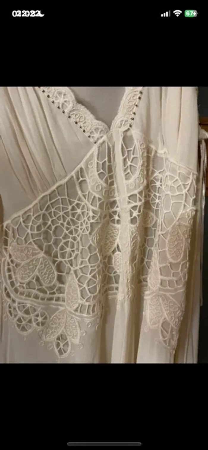 Belle robe créé broderie Zara taille L - photo numéro 4