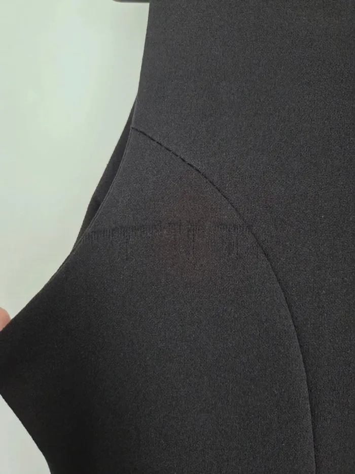 Petite robe noire de soirée femme taille 38M - photo numéro 7