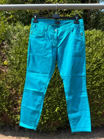 Pantacourt cheville coupe droite bleu – Marque JBC