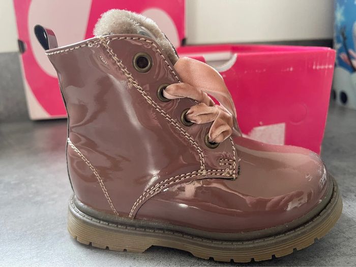 Bottine taille 23