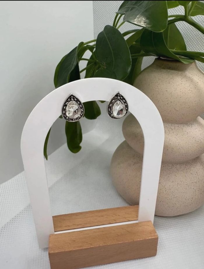 Boucle d'oreille façon goutte d'eau - photo numéro 3