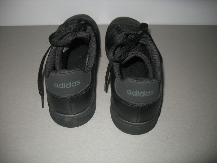 BASKETS BASSES A LACETS NOIRE "ADIDAS" - P38 - n°10 - photo numéro 4