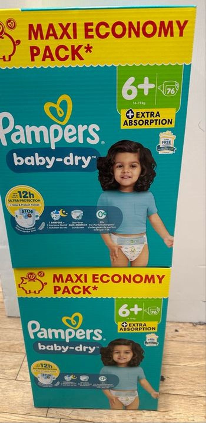 Pampers taille 6/ 152 couches