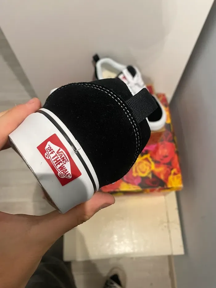 Vans Chaussures Knu Skool-Pointure 39 - photo numéro 3