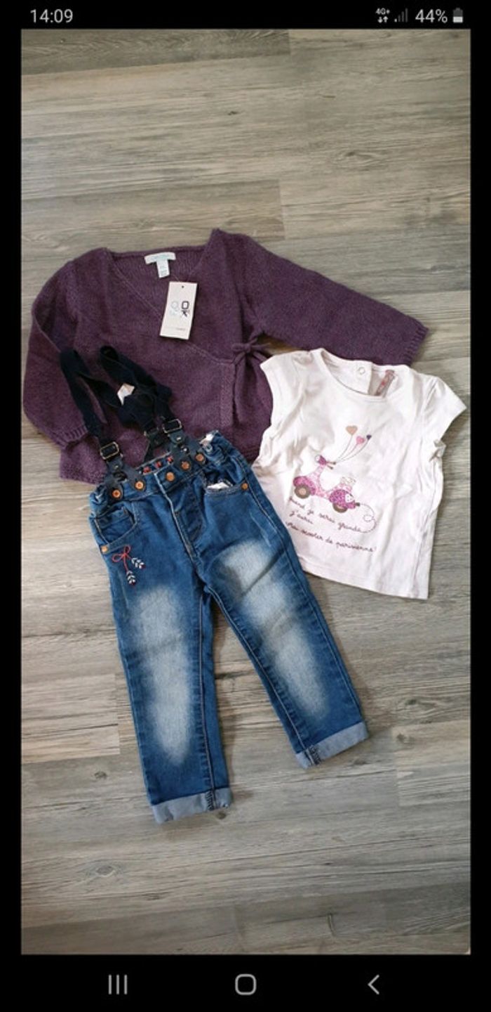 Ensemble gilet pantalon bretelle et tee-shirt