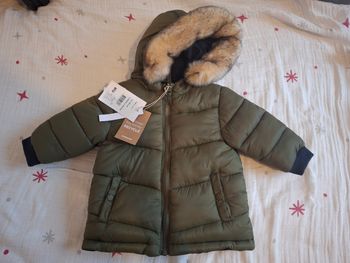 Manteau neuf réversible.