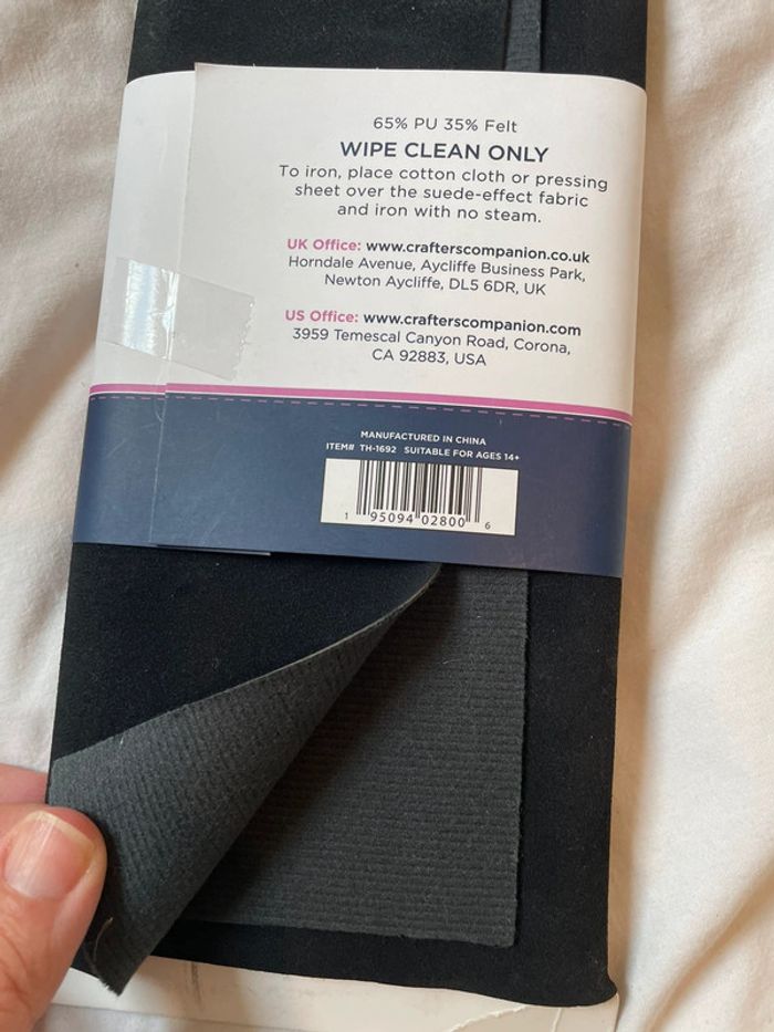 Bande de tissu de 50x65 cm en suédine noire - photo numéro 3