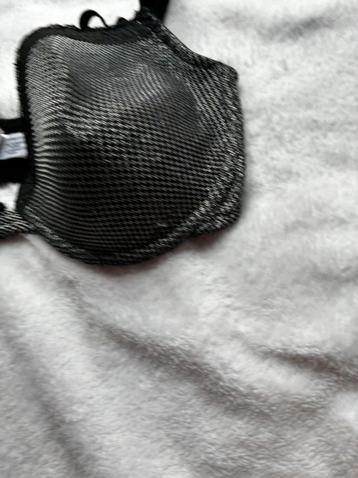 Soutif 100D - photo numéro 3