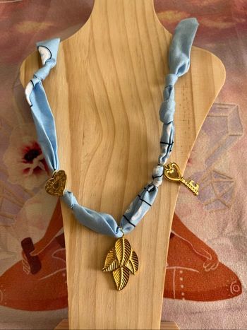 Collier bandana, bleu ciel