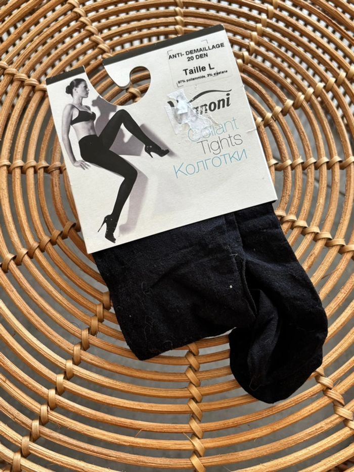 Paire de collants noirs, taille L. Neuf