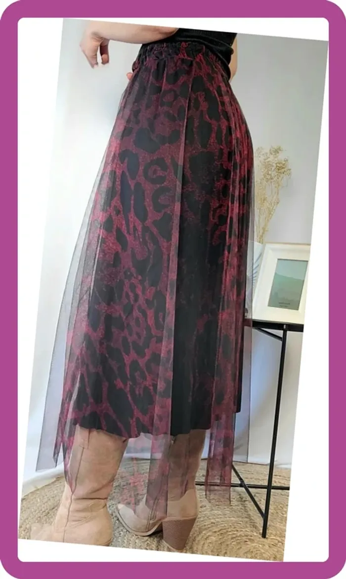 Jupe en tulle bordeaux, léopard NEUVE avec étiquette - photo numéro 2