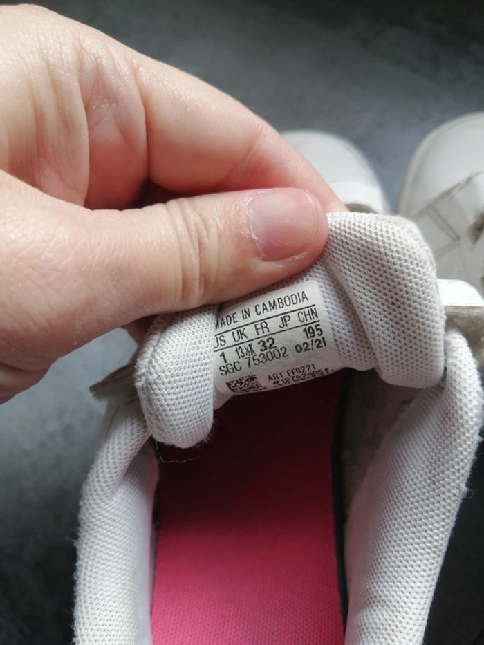 Basket Adidas enfant T. 32 - photo numéro 7