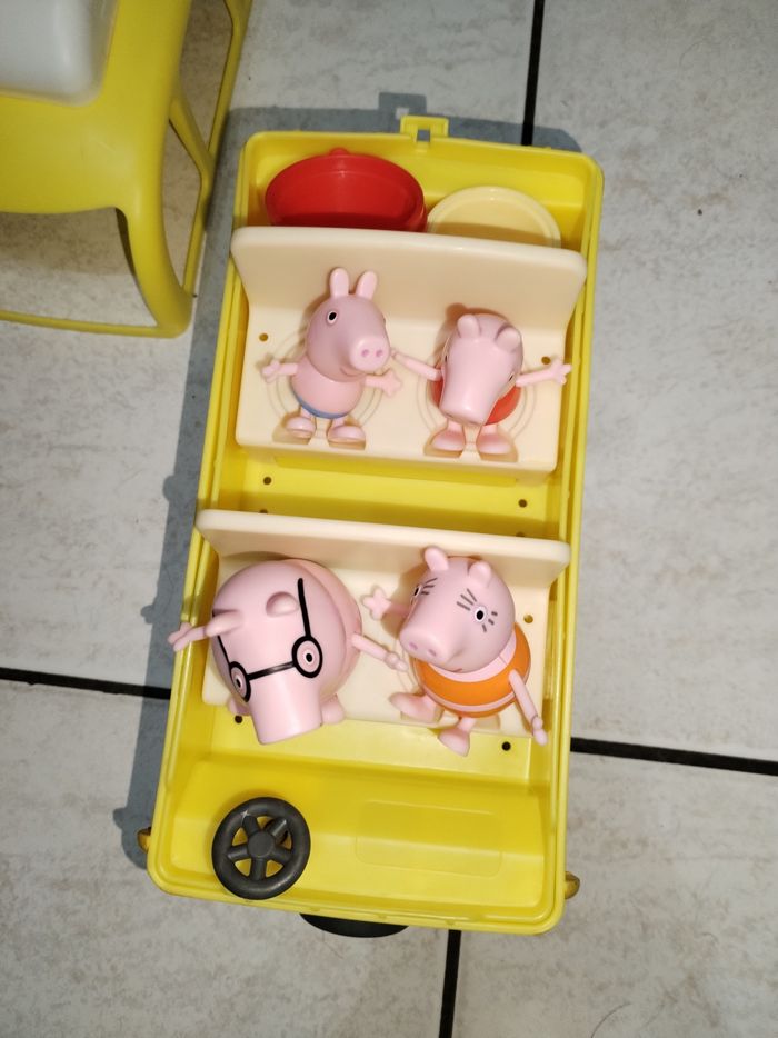 Camping car Peppa pig - photo numéro 5