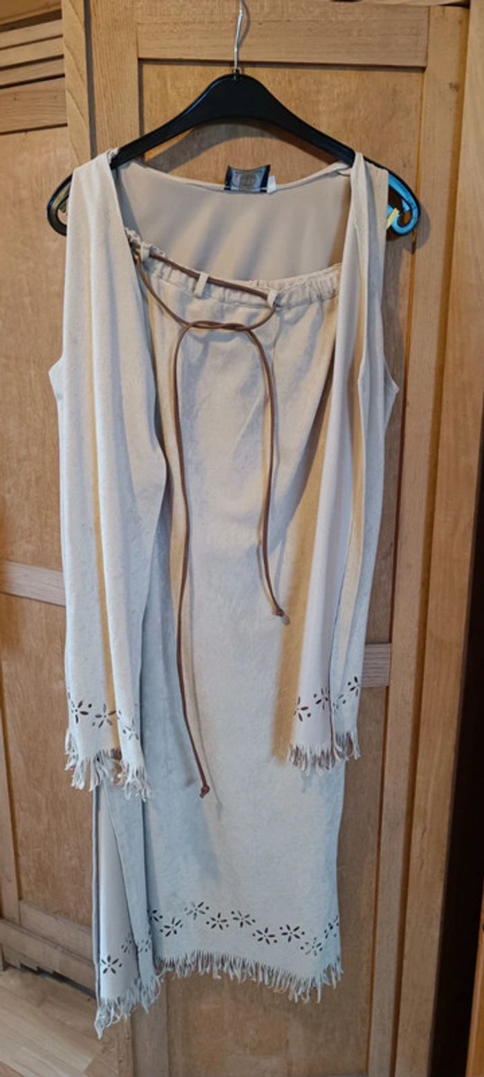 Ensemble beige dessus L jupe xl - photo numéro 1