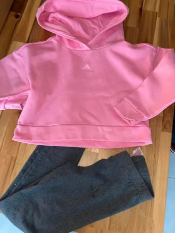 Ensemble adidas fille 7/8 ans