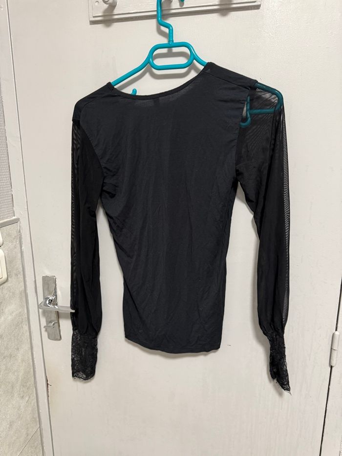 Haut noir taille M - photo numéro 3