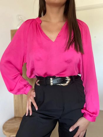 Blouse rose satinée Aware