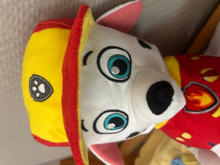 Grosse peluche Marcus tenue d’été - photo numéro 2
