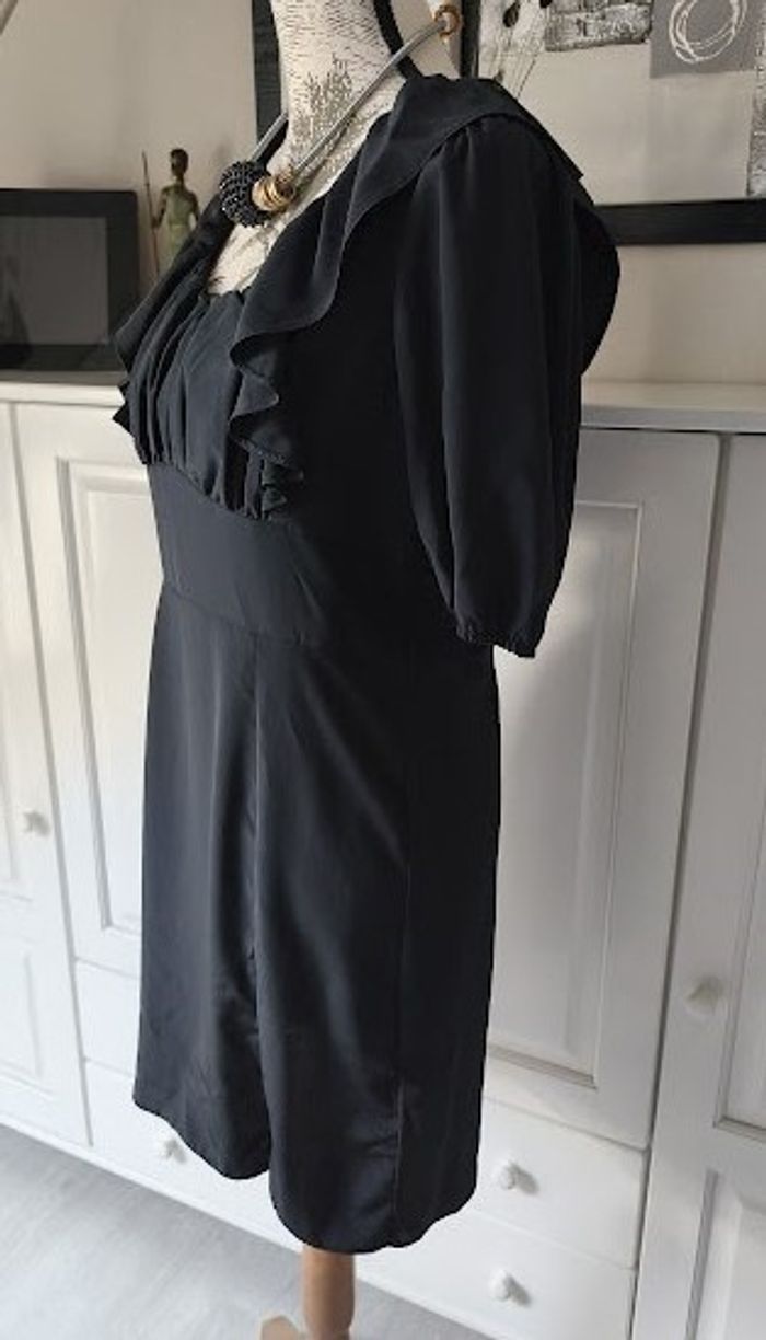 Robe noire - photo numéro 3