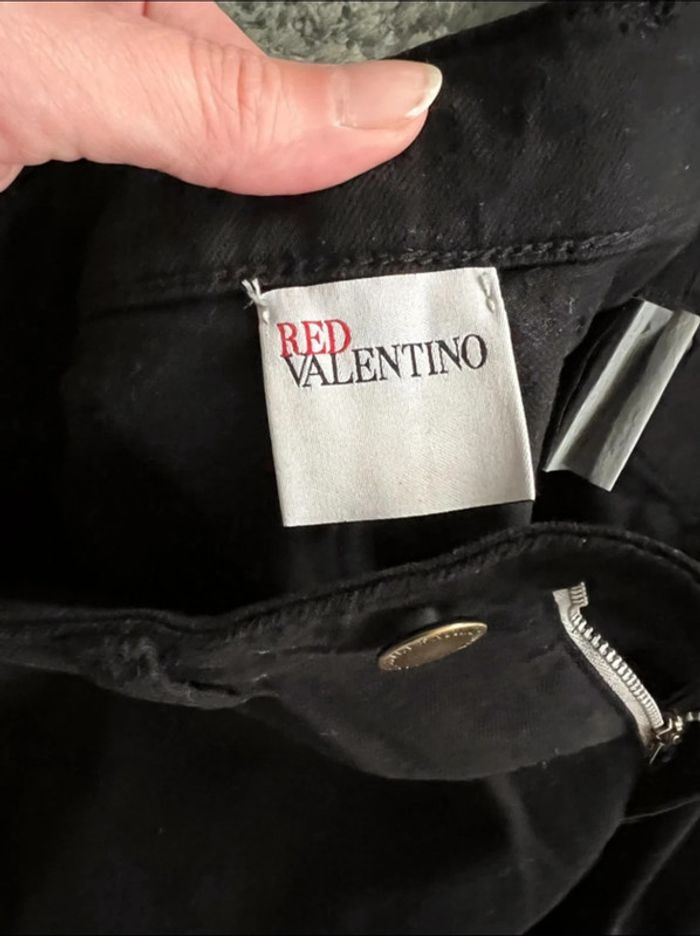 Jean coupe ajustée slim noir intense taille 28 – Red Valentino - photo numéro 4