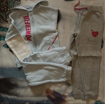 Tenue de sport fille 6 ans