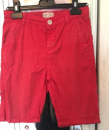 Short rouge ajustable zara 8 ans