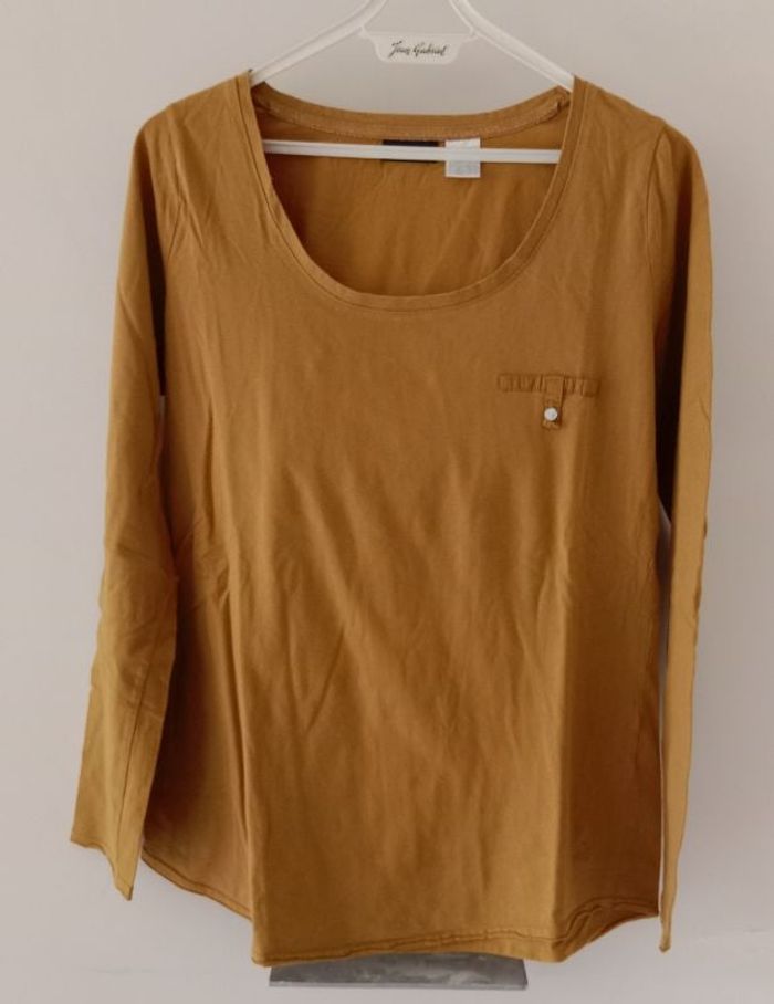 Tee-shirt femme taille 42/44