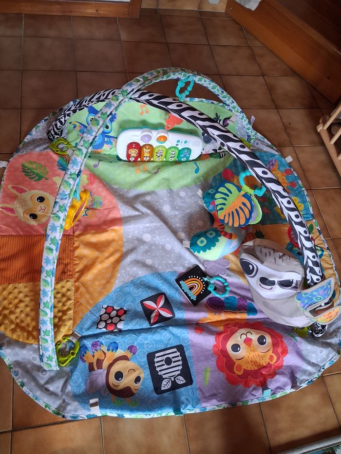 Tapis d'éveil fisher price
