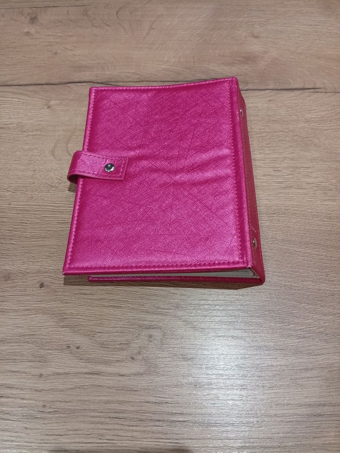 Livre pour boucles d'oreilles - photo numéro 2