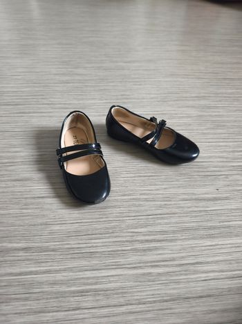 Ballerines noires vernies T. 27